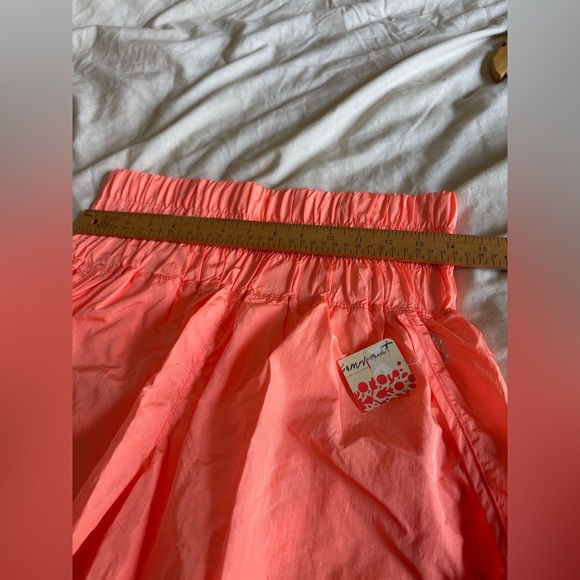 Free People NWT movement the way home shorts papaya punch size large - Picture 7 of 10